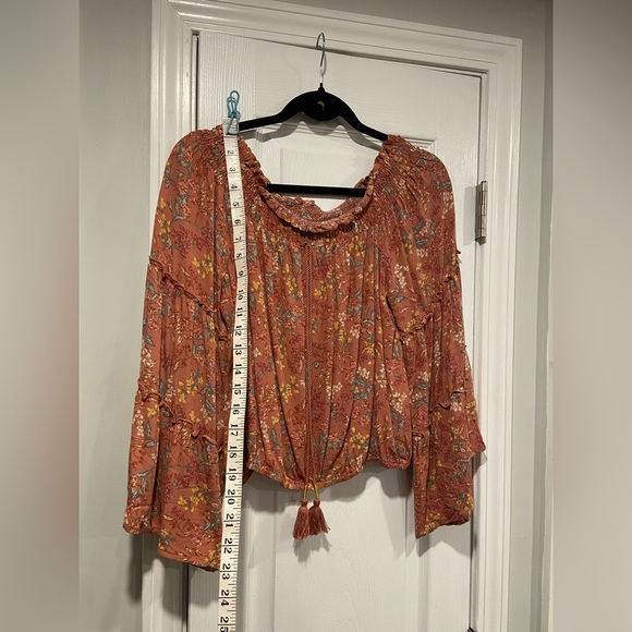 NWT Wonderly Size XL Mauve Floral Off The Shoulder Batwing Sleeve Peasant Top - Picture 6 of 11